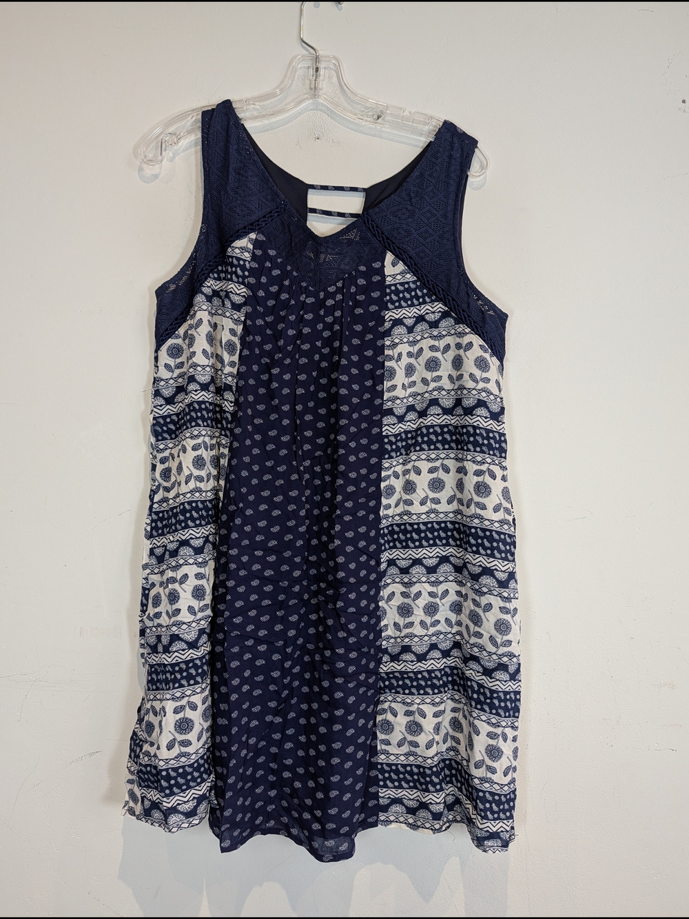 Luxe Apothetique Navy and White Patterned Sleeveless Dress, Size Large